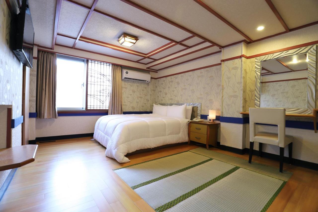 Phoenix Pavilion Hot Spring Hotel Тайпей Екстериор снимка