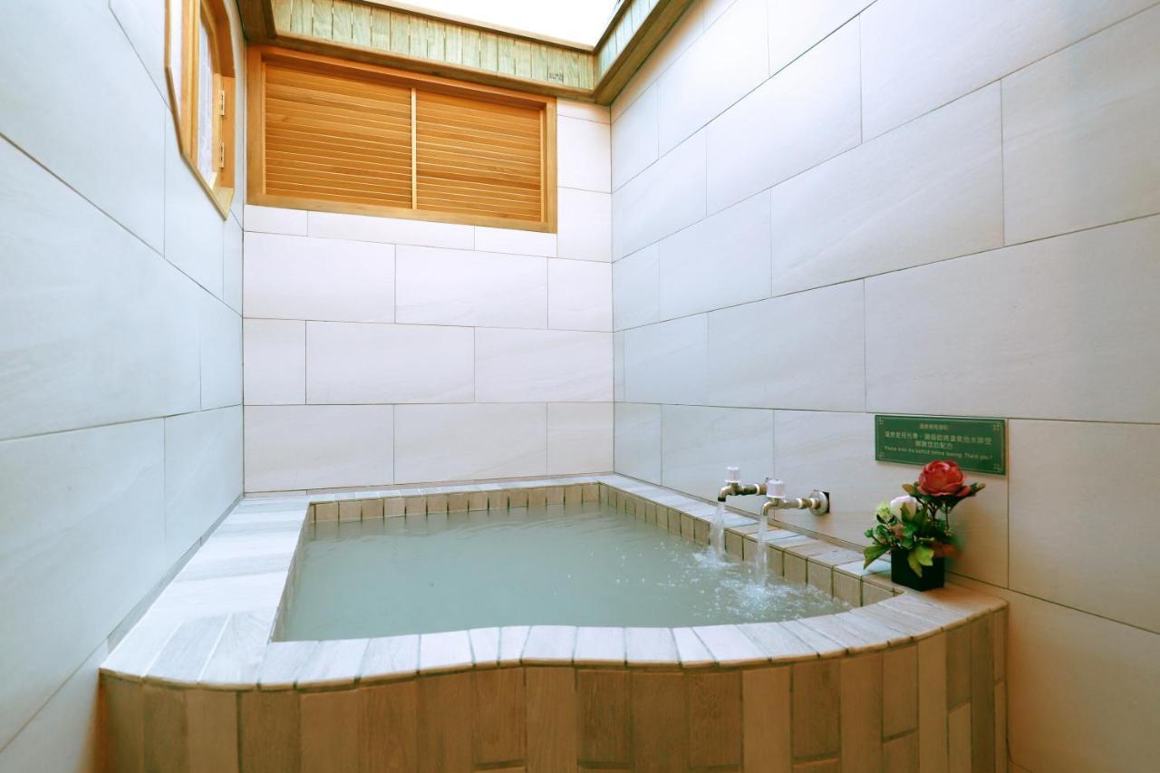 Phoenix Pavilion Hot Spring Hotel Тайпей Екстериор снимка