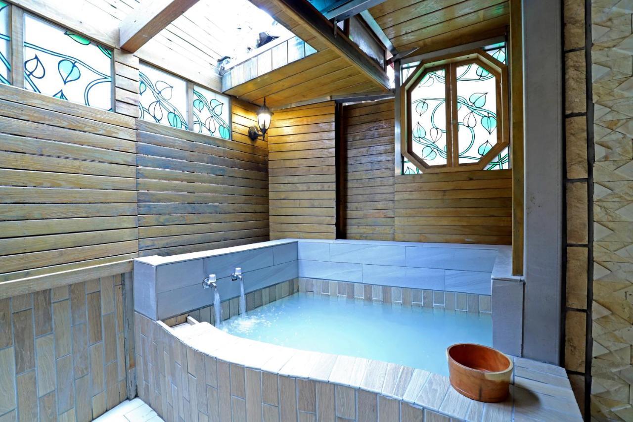 Phoenix Pavilion Hot Spring Hotel Тайпей Екстериор снимка