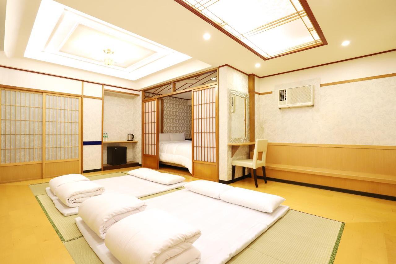 Phoenix Pavilion Hot Spring Hotel Тайпей Екстериор снимка
