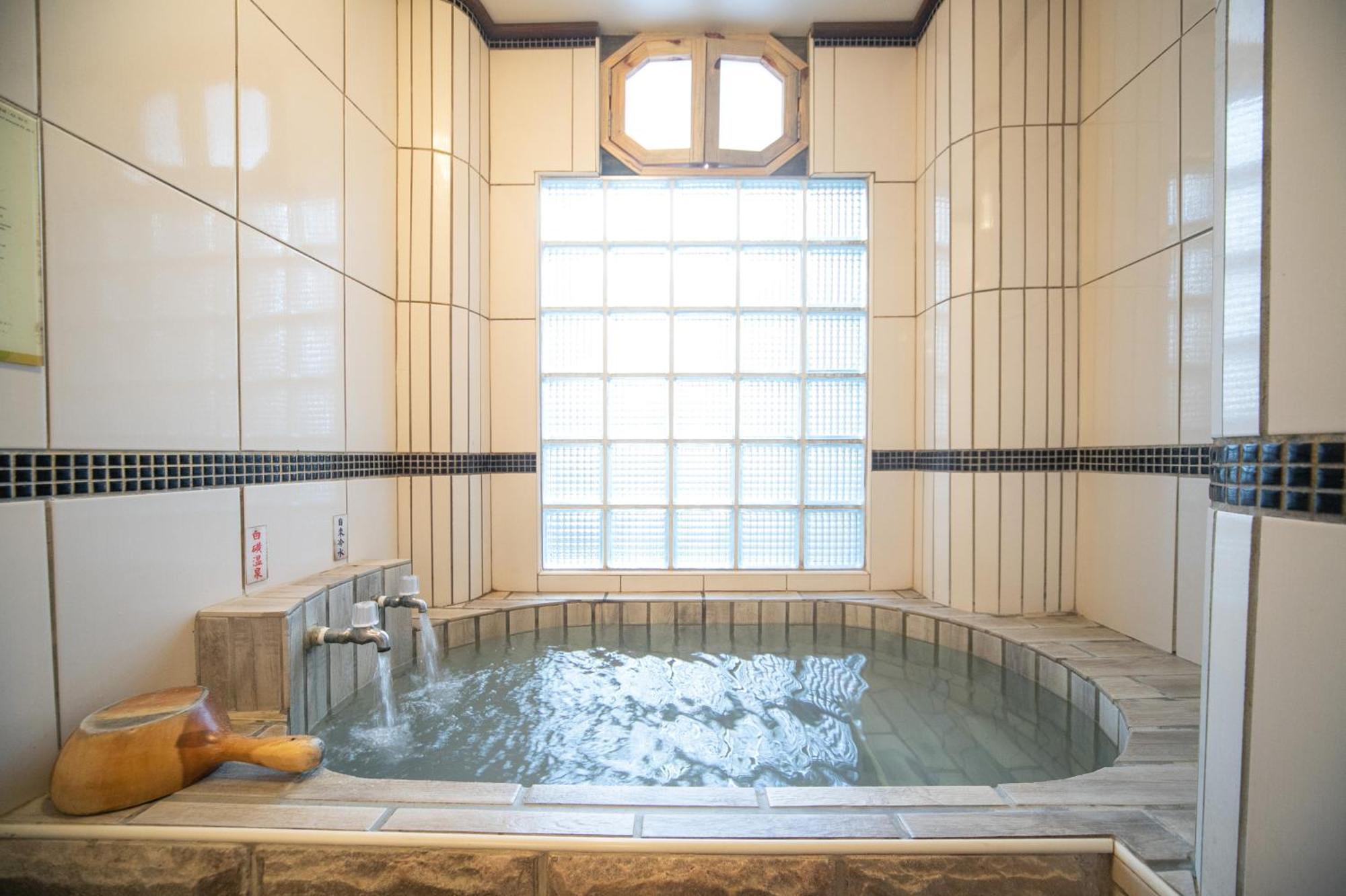 Phoenix Pavilion Hot Spring Hotel Тайпей Екстериор снимка