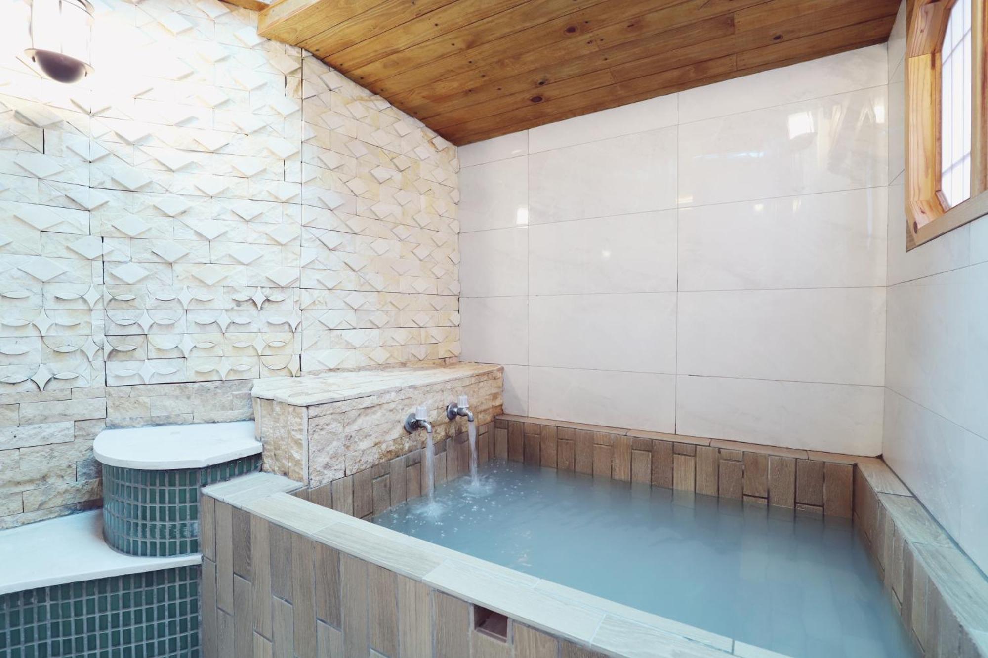 Phoenix Pavilion Hot Spring Hotel Тайпей Екстериор снимка