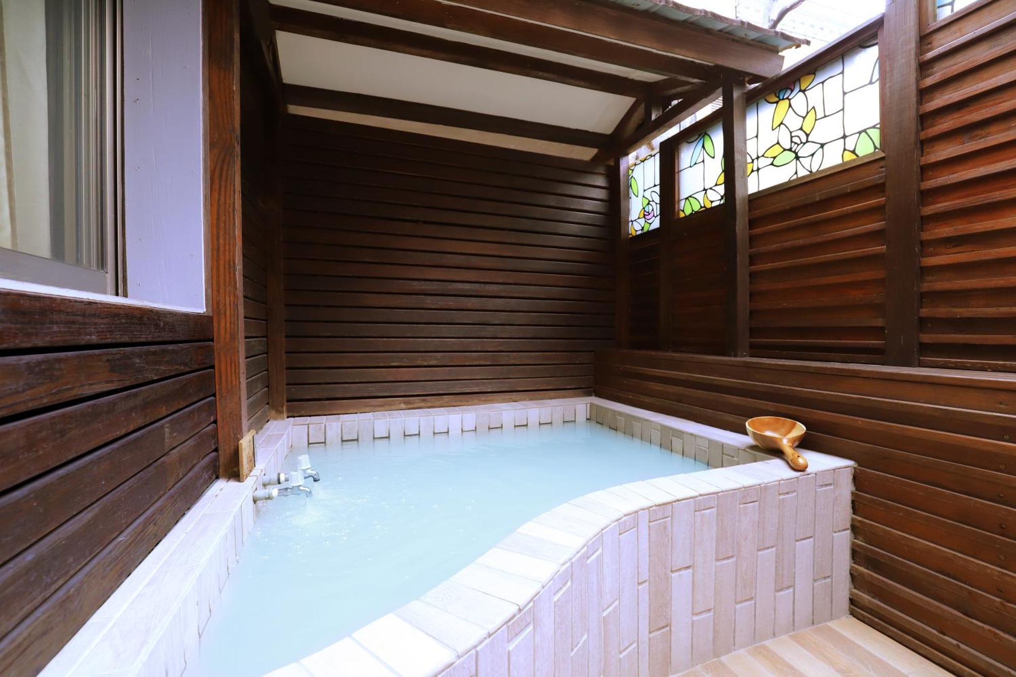 Phoenix Pavilion Hot Spring Hotel Тайпей Екстериор снимка