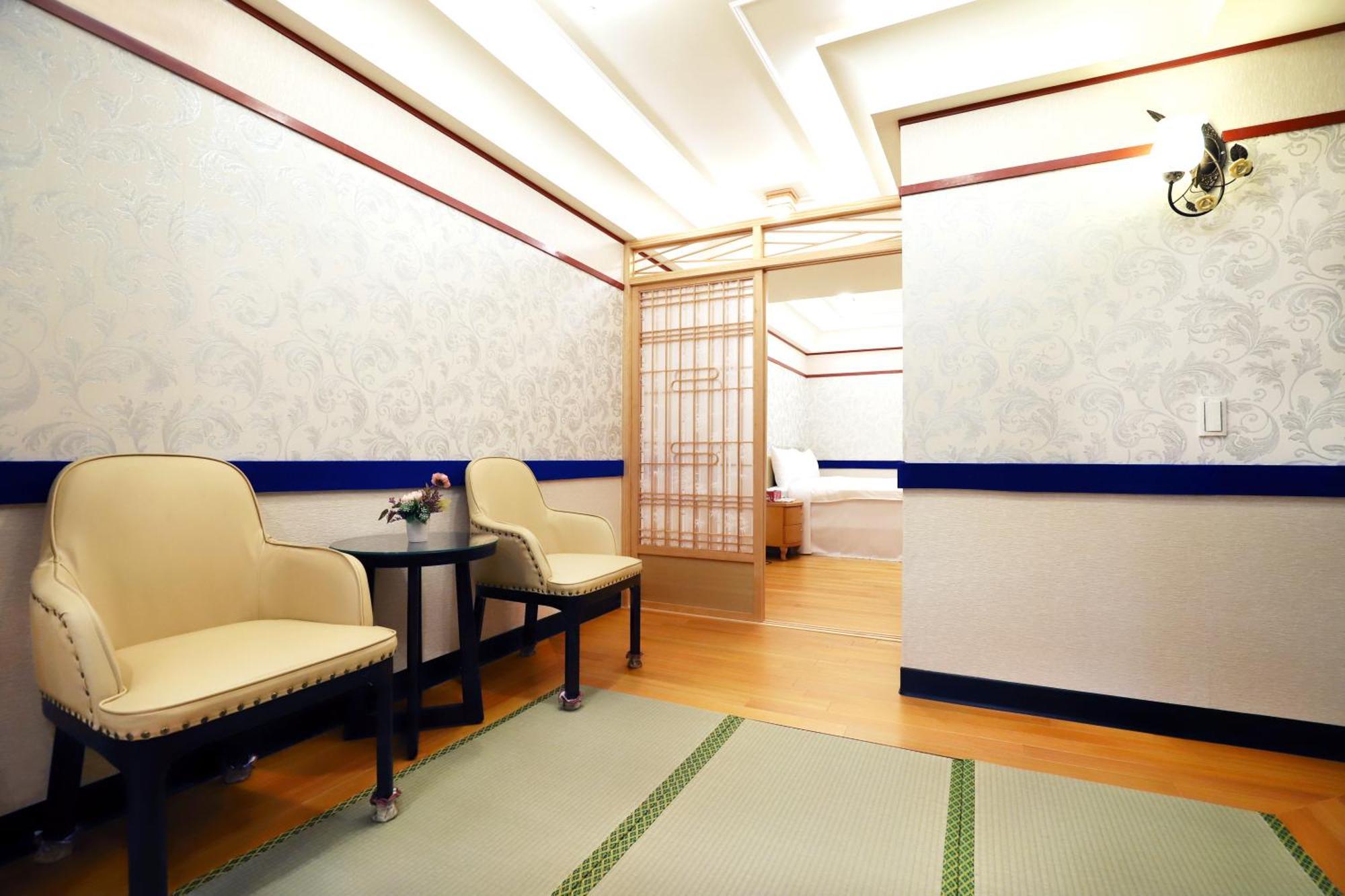 Phoenix Pavilion Hot Spring Hotel Тайпей Екстериор снимка