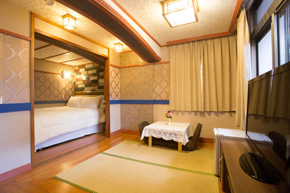 Phoenix Pavilion Hot Spring Hotel Тайпей Екстериор снимка