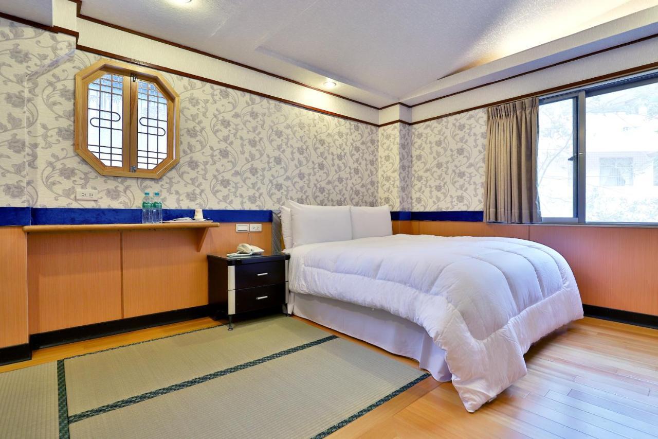Phoenix Pavilion Hot Spring Hotel Тайпей Екстериор снимка